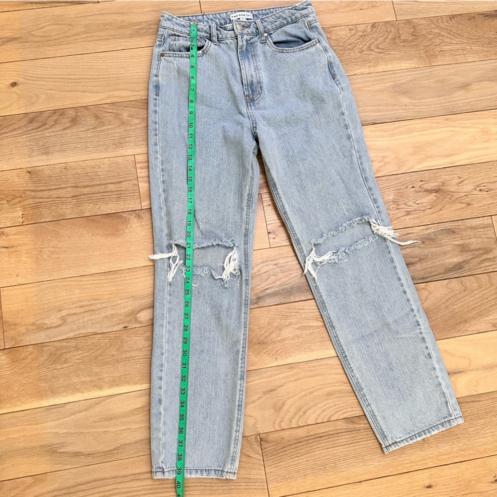 And Now This Ripped Jeans - Picture 4 of 8